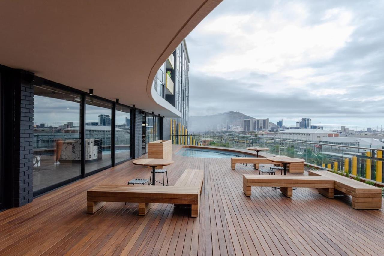 Appartement Brand New Penthouse With Waterfront Views à Le Cap Extérieur photo